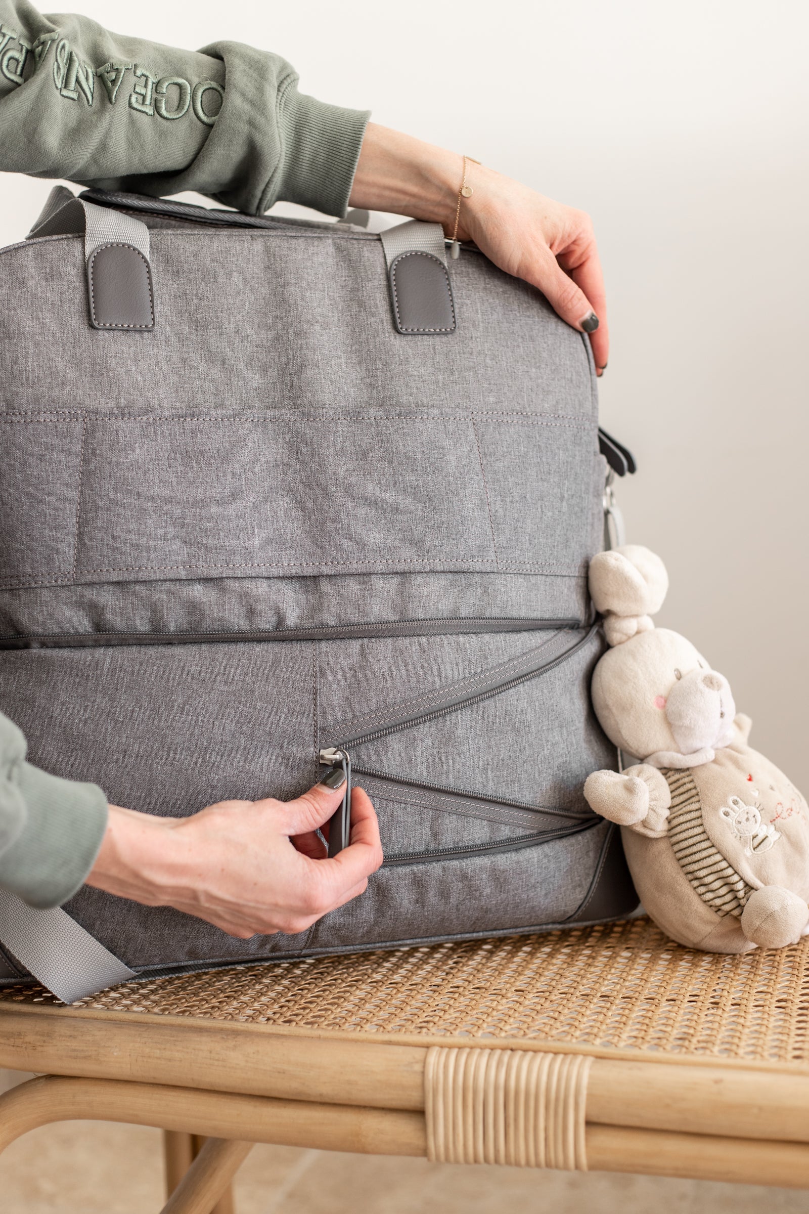 Amsterdam II Expandable Travel Nappy Bag