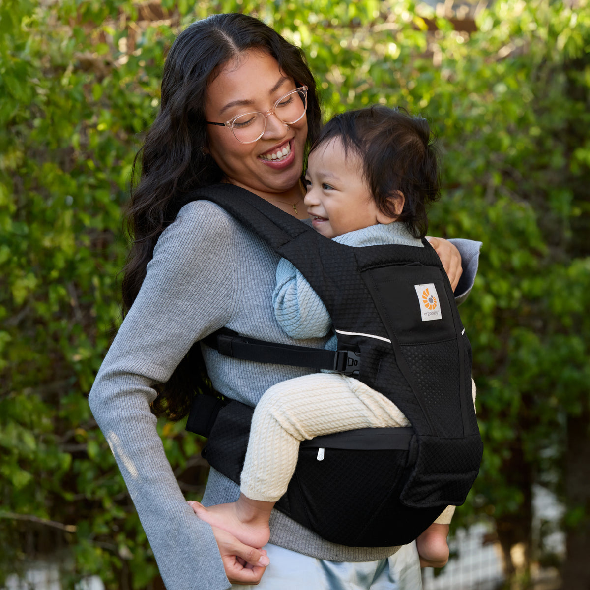 Alta Hip Seat Baby Carrier