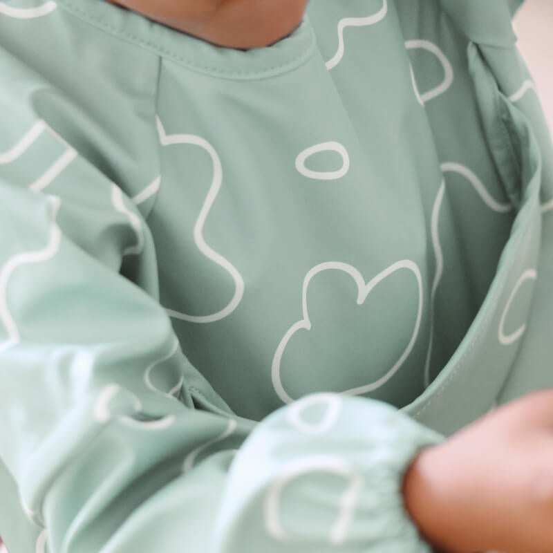 Beaba 2 in 1 Bib w/Removable Sleeves - Sage green
