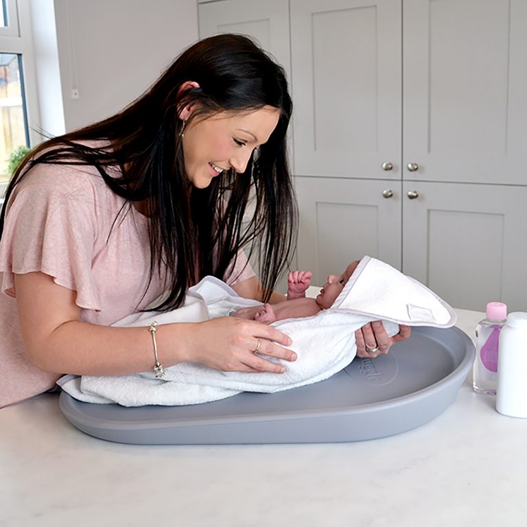 Shnuggle Squishy Changing Mat - Grey
