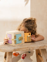 Montessori by Eichhorn Lock Cube