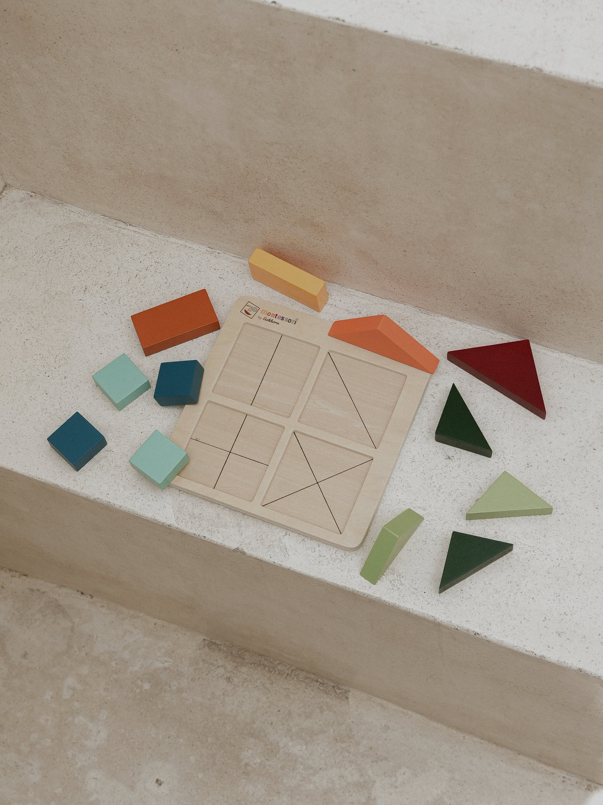 Montessori by Eichhorn Shape Puzzle
