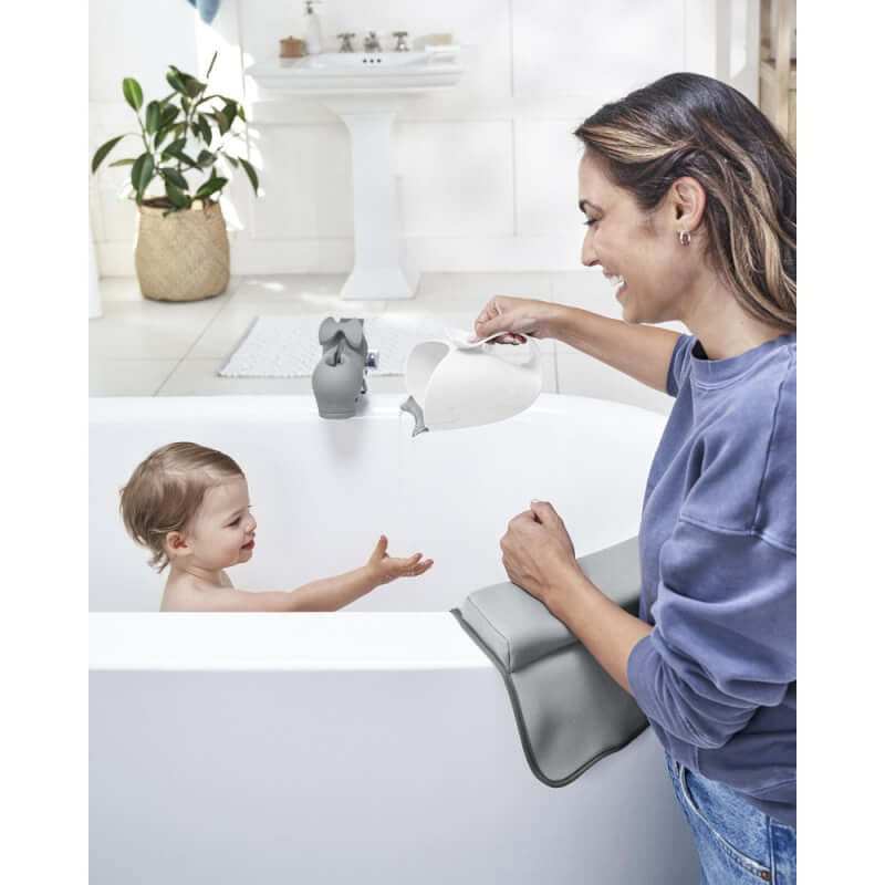 Skip Hop Moby Waterfall Bath Rinser