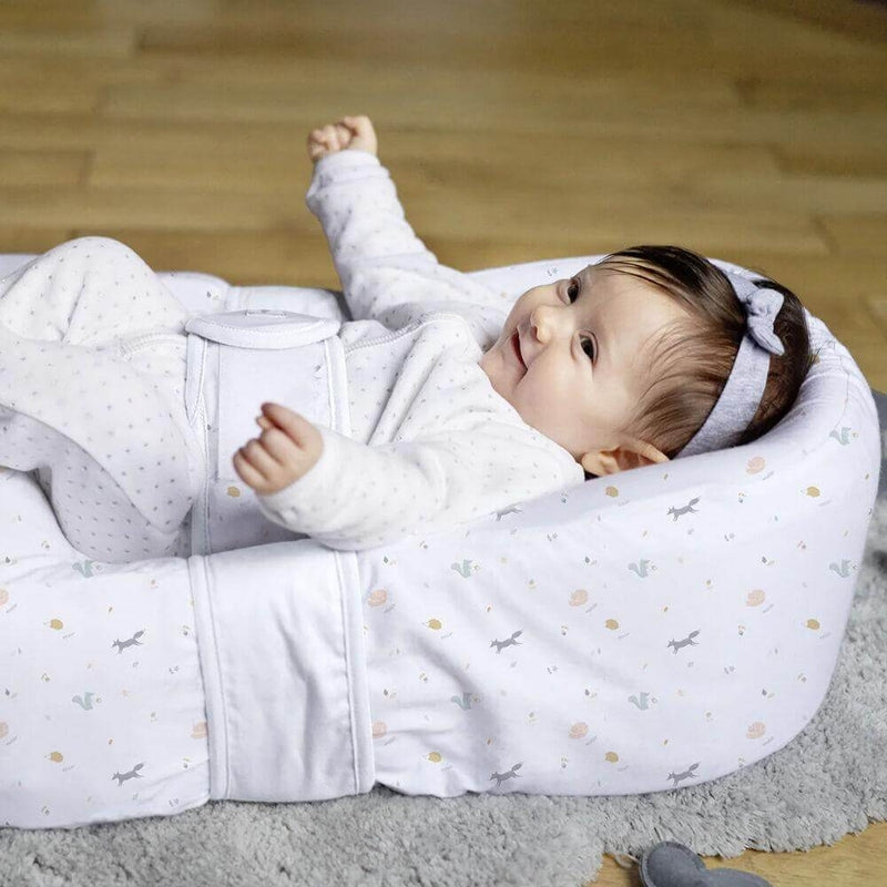 Red Castle | Cocoonababy Nest with Fitted Sheet