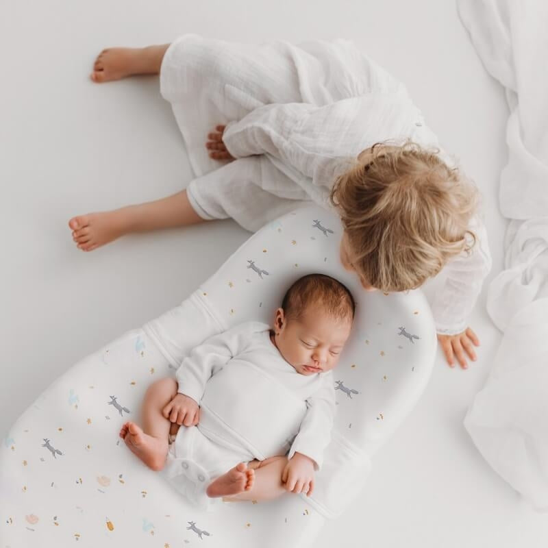 Red Castle | Cocoonababy Nest with Fitted Sheet