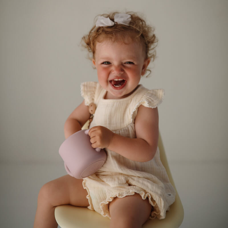 Mushie Snack Cup in blush
