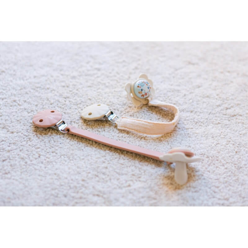 Wonderland Soother Clip With Ribbon