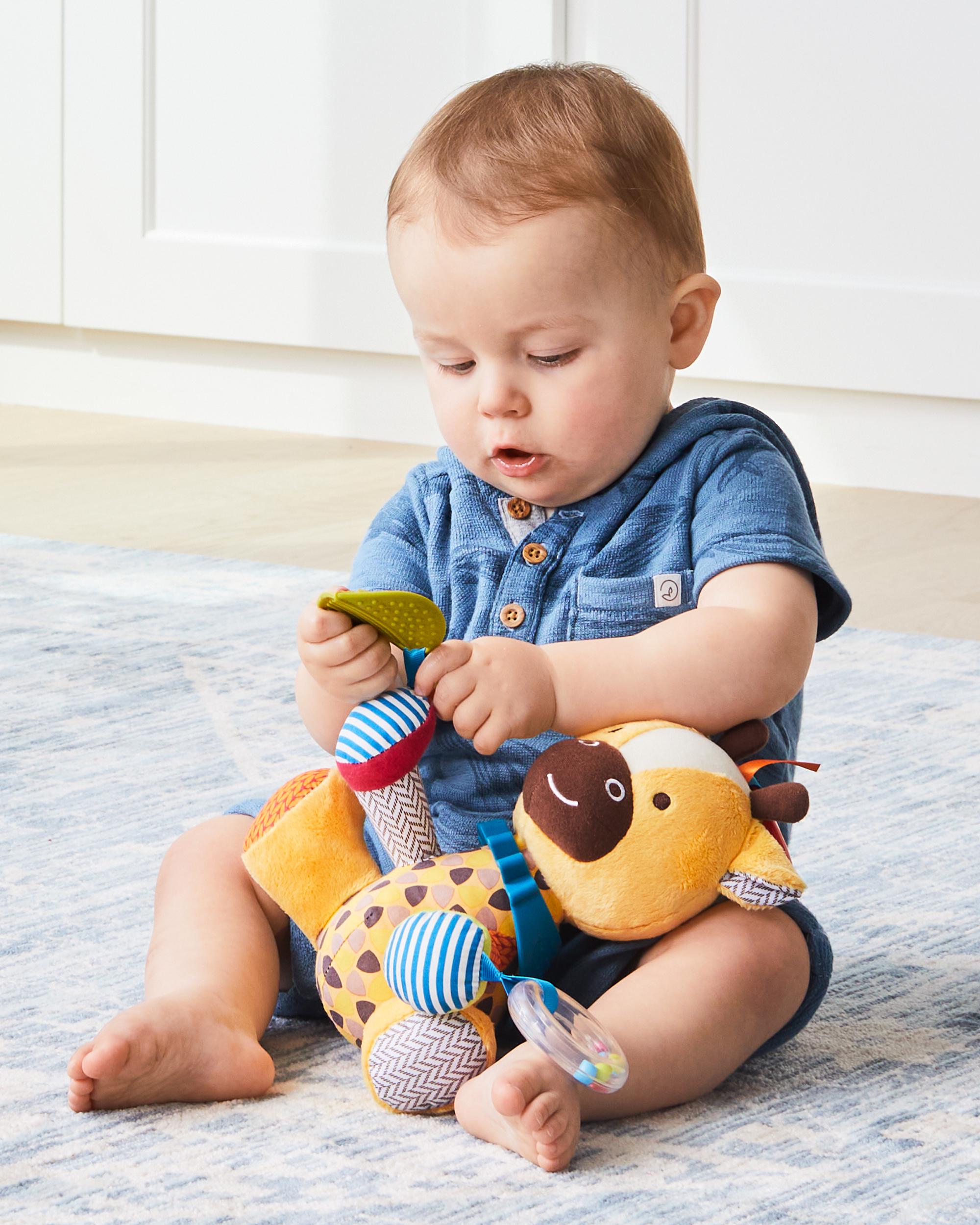 Giraffe Bandana Buddie Activity Toy