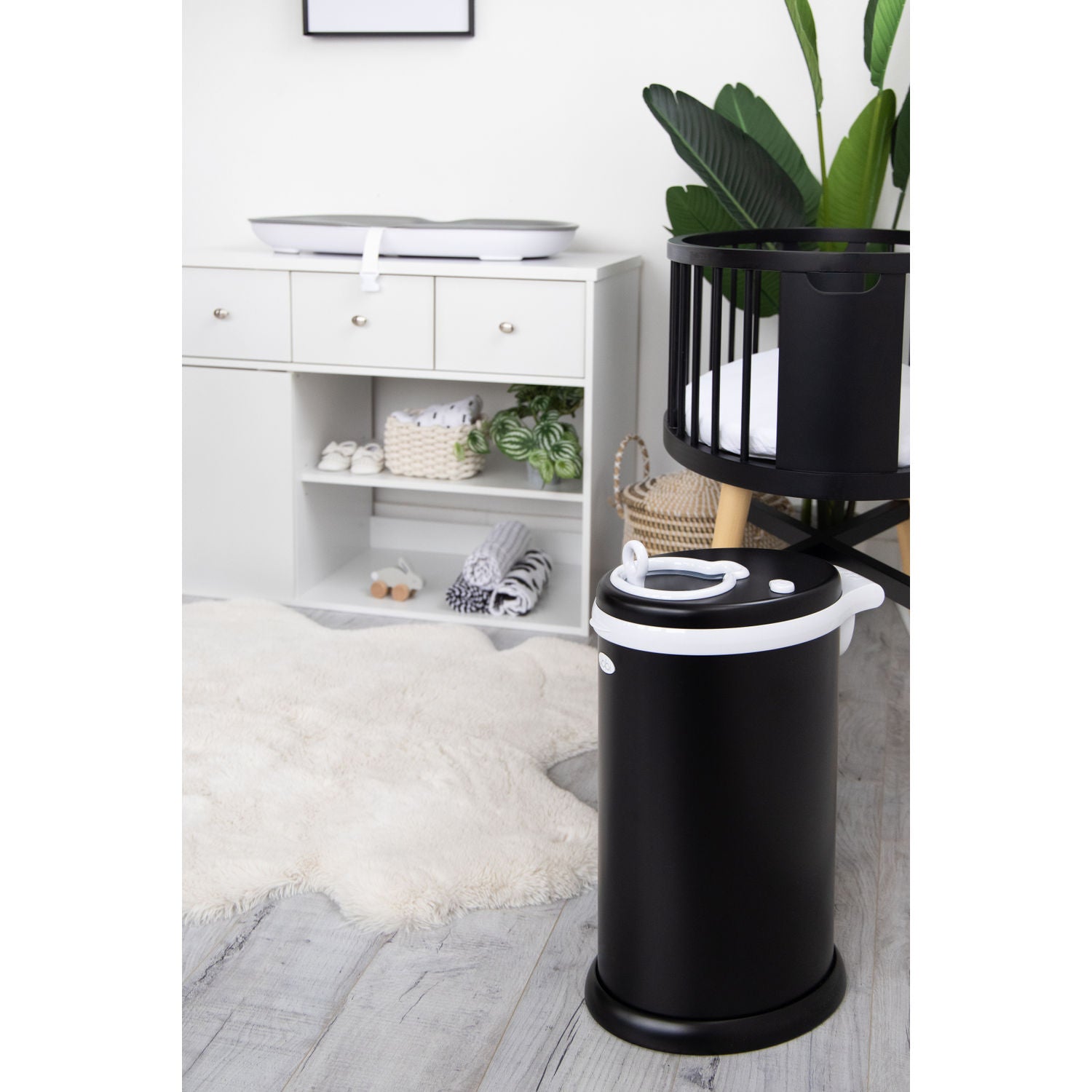 Ubbi Nappy Bin - Matte Black