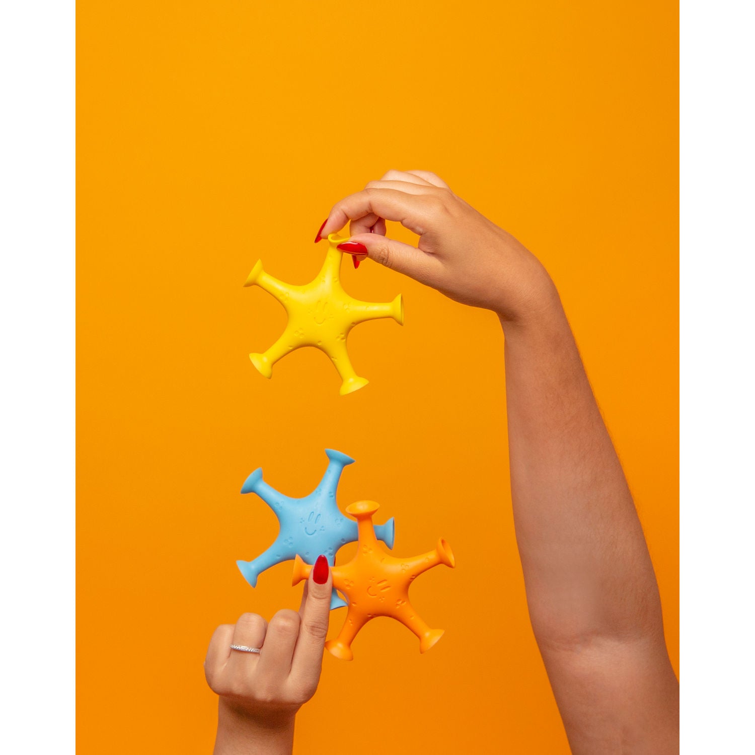 Ubbi Starfish Suction Bath Toys